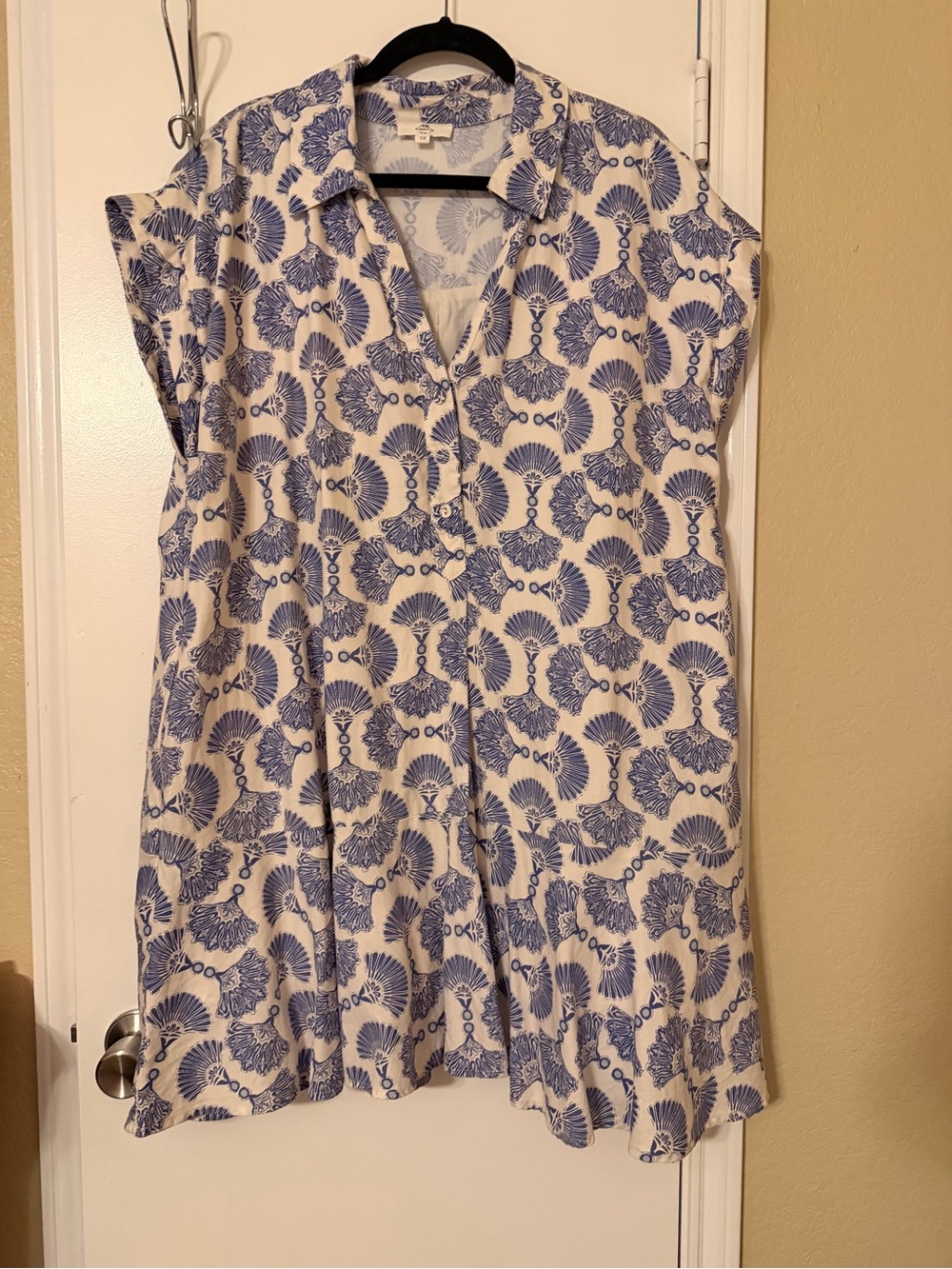 entro Blue/White Dress with Blue Fan Print
